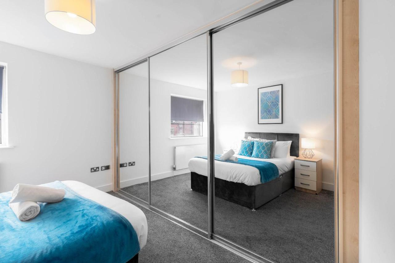 City Centre - Two Bedroom Apartment - Juliet Balcony - Secure Parking - Wifi - Smart Tv Birmingham Exterior photo